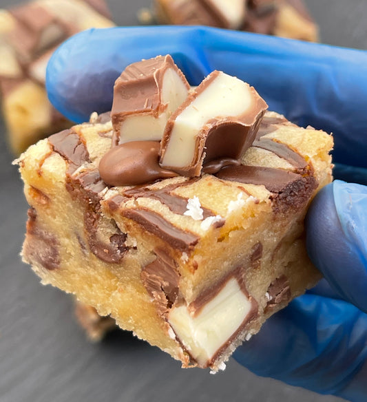 Kinder-Nutella Blondie