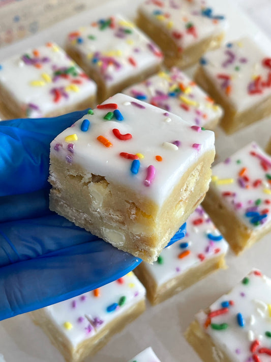 Party Ring Blondie