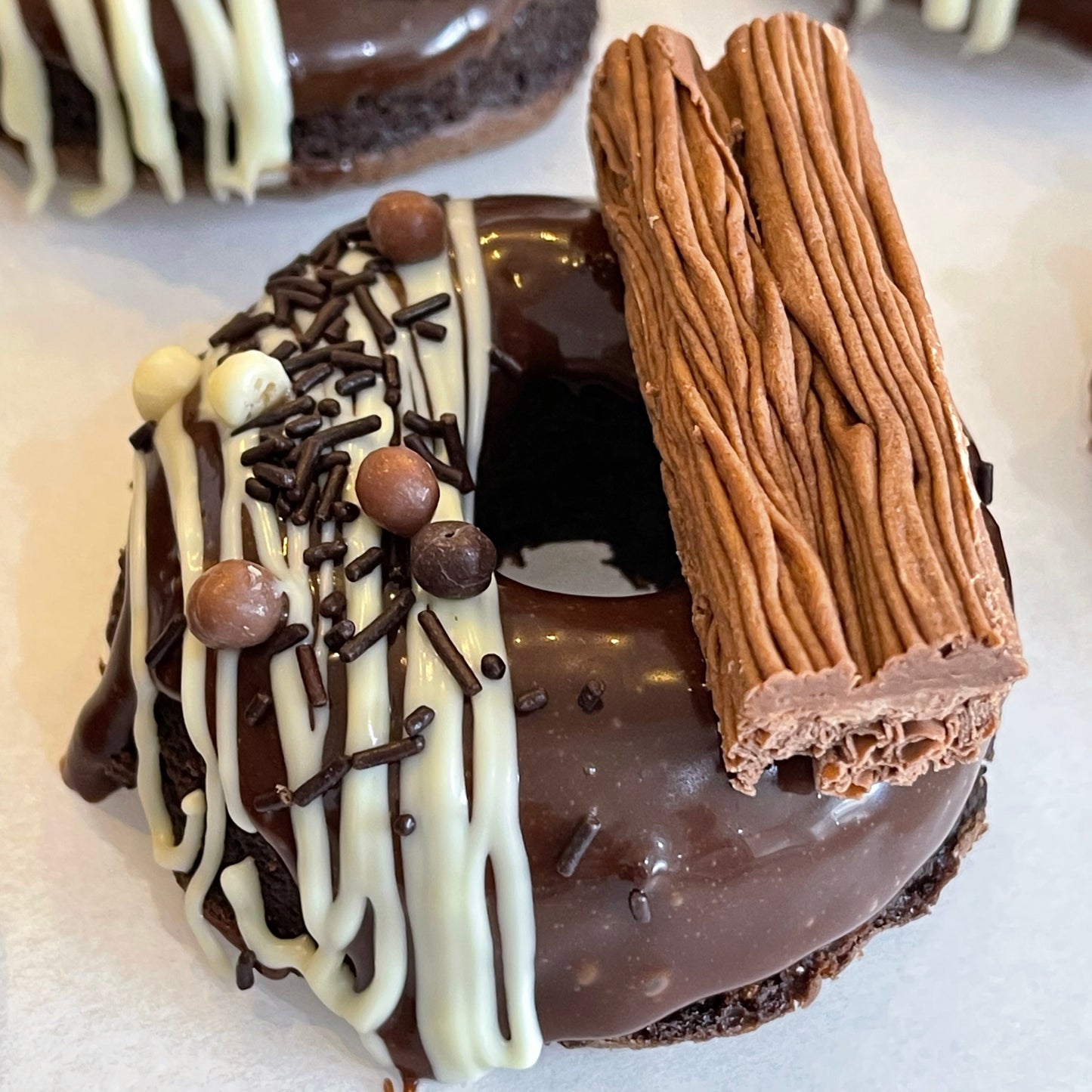 Flake Bronut