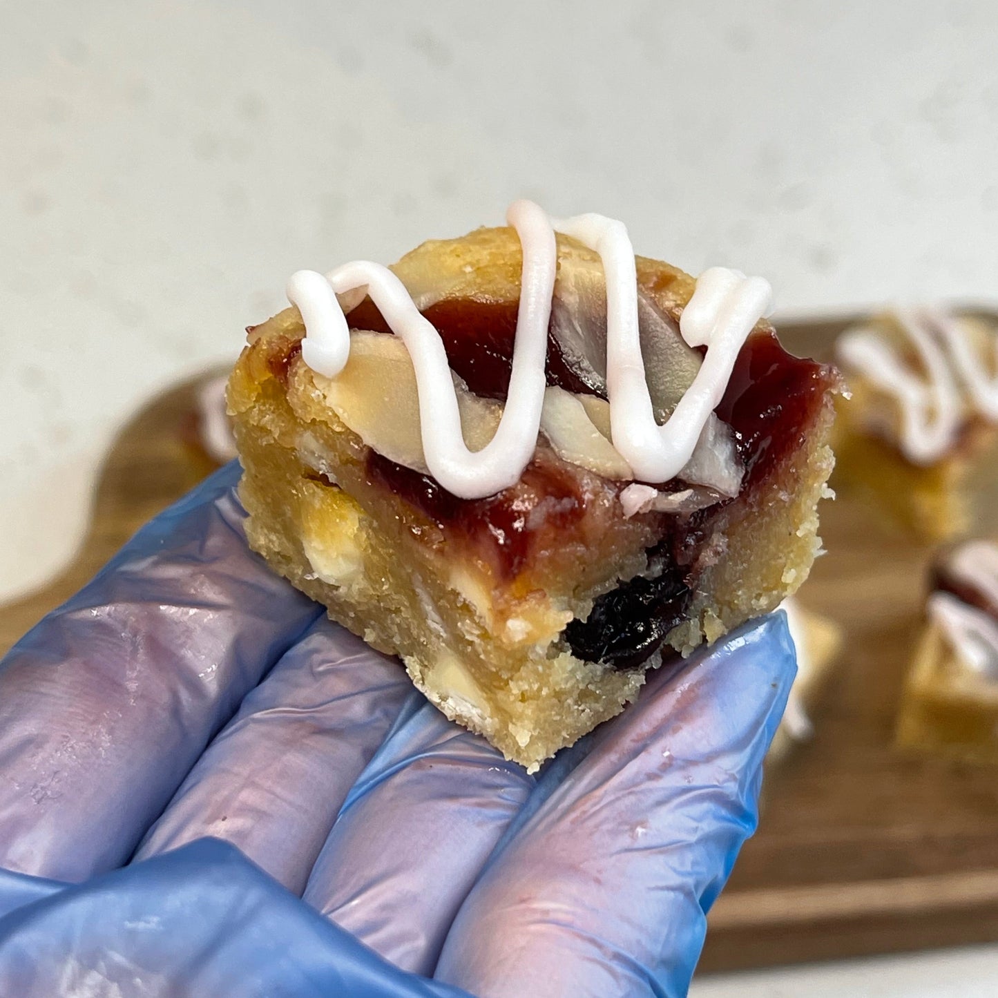 Bakewell Tart Blondie