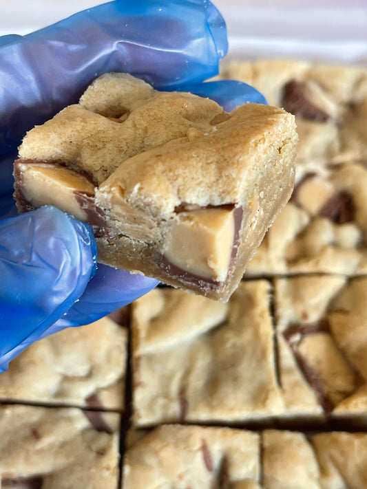 Peanut Butter Cup Cookie Bar